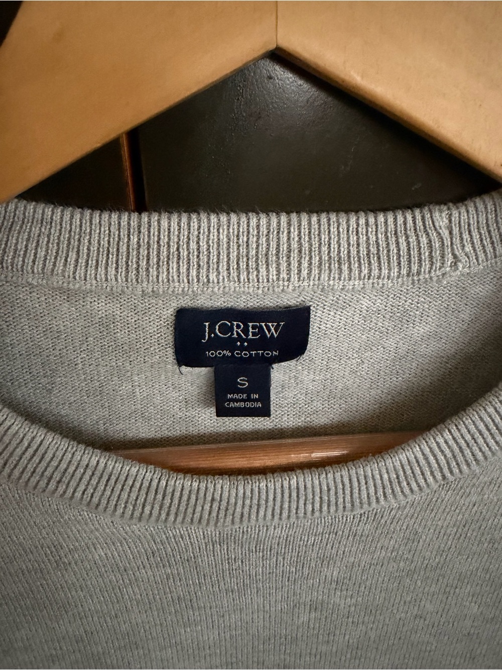 J. Crew Men’s Crewneck Sweater in Light Gray Heather - Picture 3 of 3